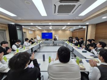 2025�г⵵ 2�б� ���� Ư��(����������) ÷���̹���