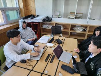 ���Ƹ� Ȱ�� ÷���̹���